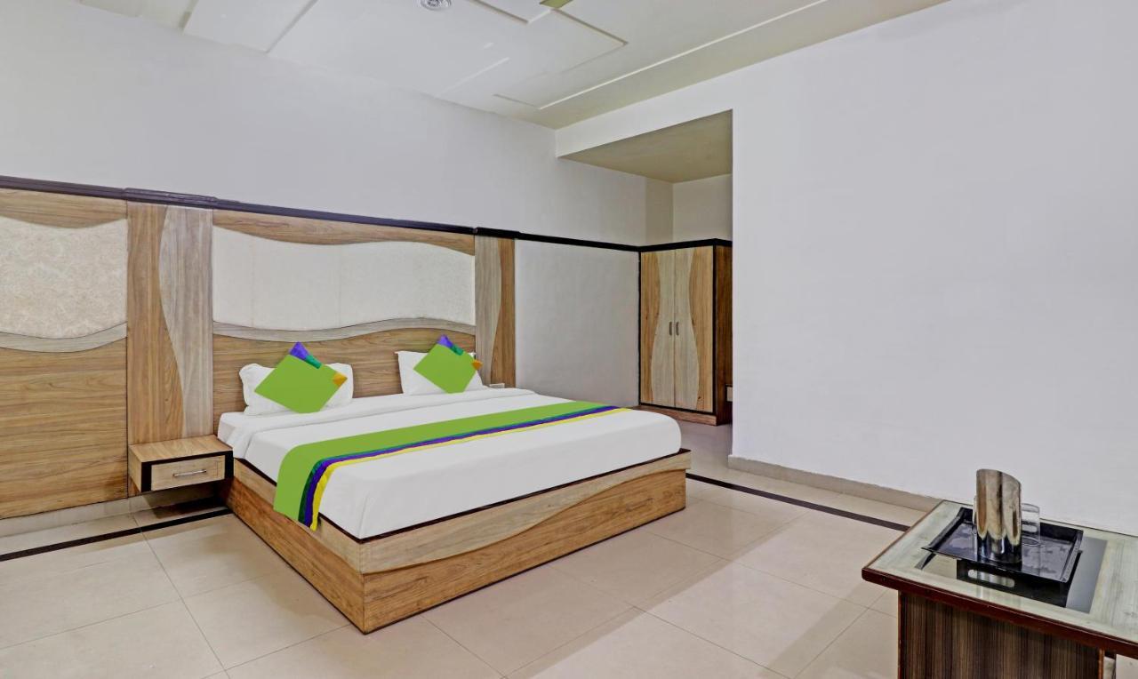 Hotel 4 View Tājganj Zewnętrze zdjęcie