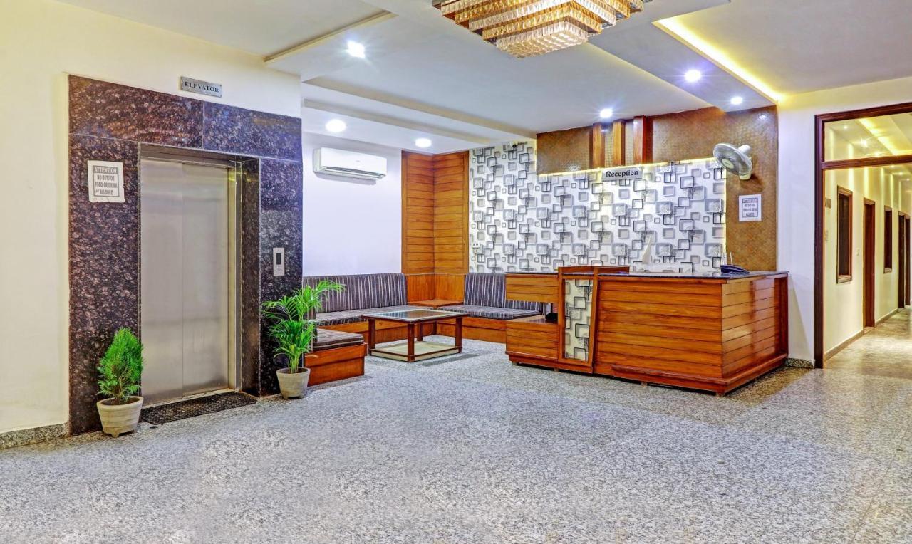Hotel 4 View Tājganj Zewnętrze zdjęcie