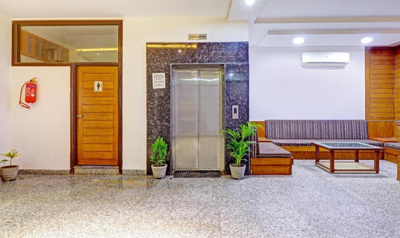 Hotel 4 View Tājganj Zewnętrze zdjęcie